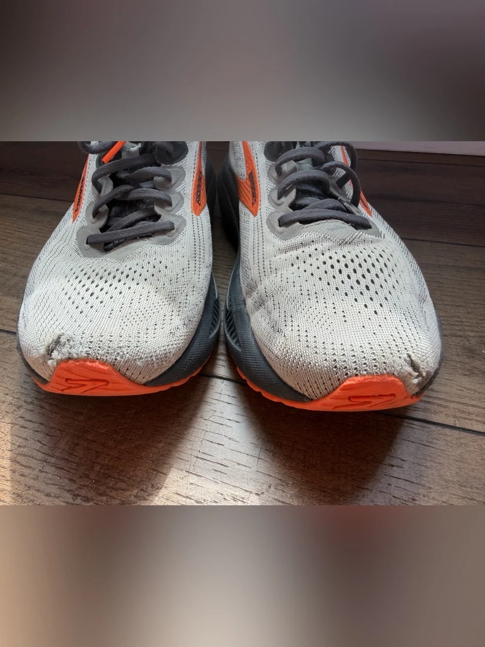 Brooks Oyster Mushroom Orange Ebony Ghost 17 Running Shoes Men’s Size 9.5